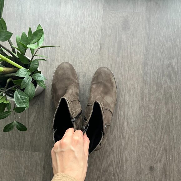 Gabor Brown Suede Ankle Booties - Picture 3 of 10